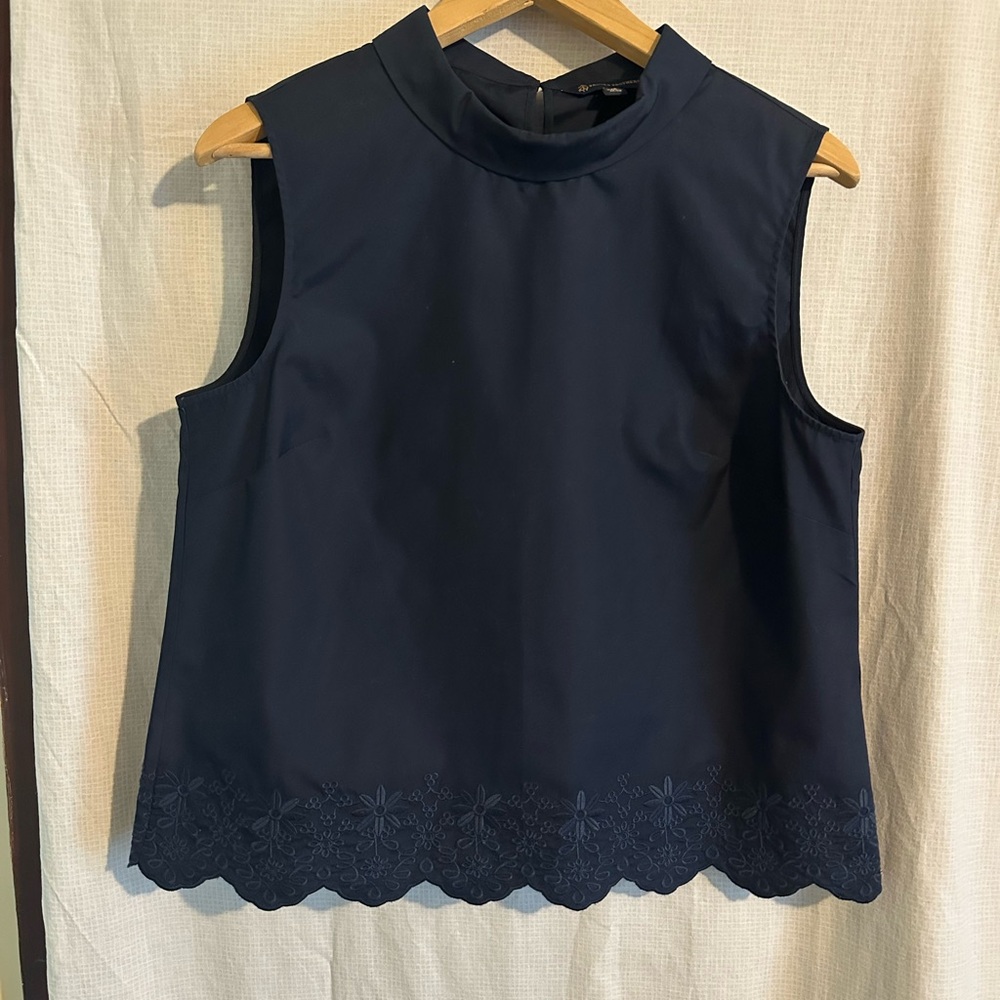Brooks Brothers Navy Sleeveless Blouse with Floral Detail
